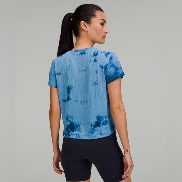 Lululemon Train to Be Short Sleeve Shirt Blue Marble Dye - Picture 3 of 16